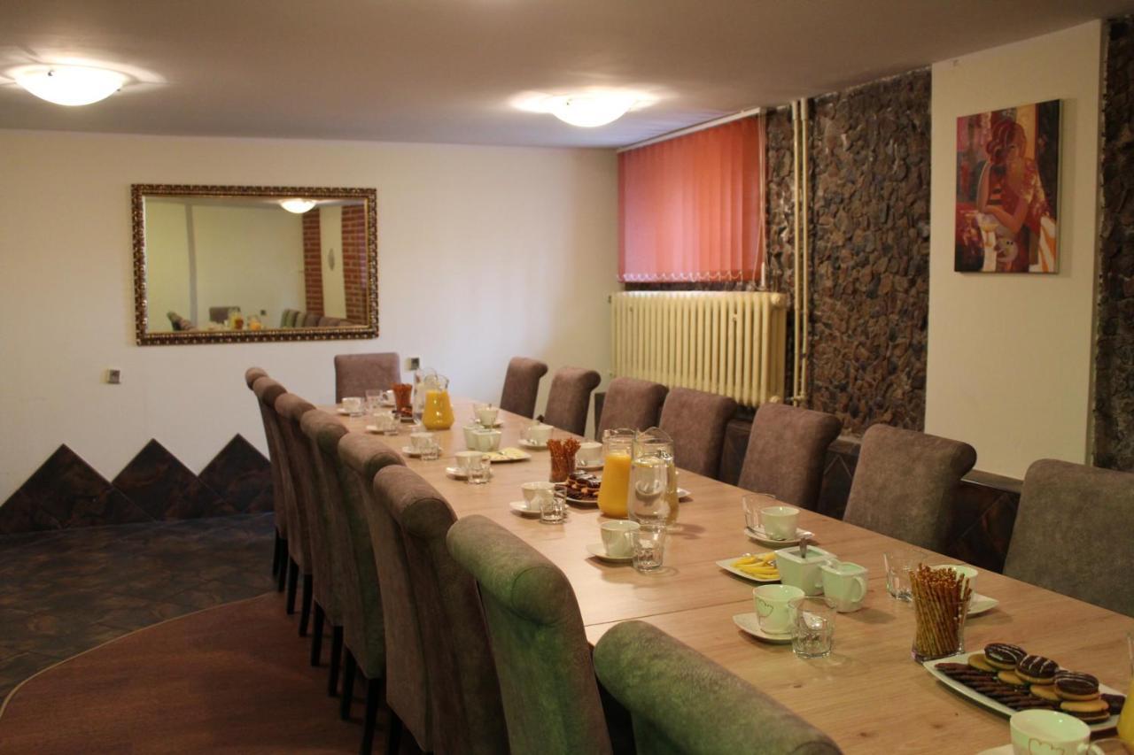 Galeona Bed & Breakfast Elblag Bagian luar foto
